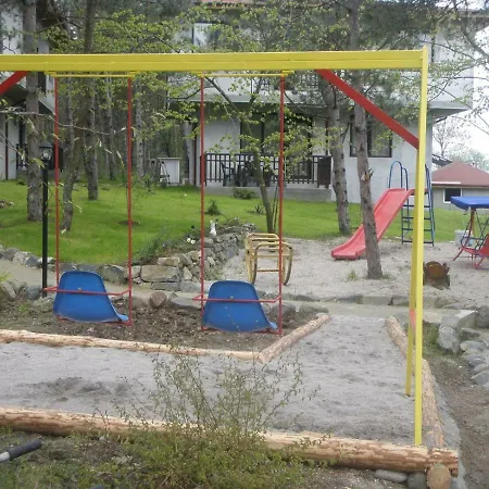 Hébergement de vacances Вили Боров Рай *